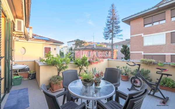 appartamento in vendita a Bologna in zona Saragozza