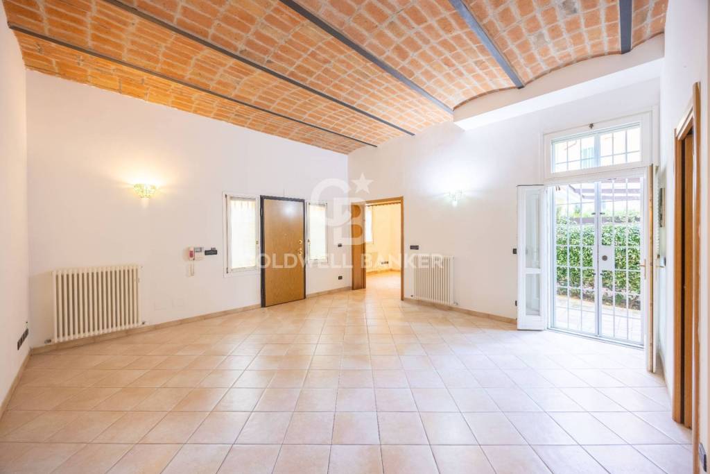 appartamento in vendita a Bologna in zona Saragozza