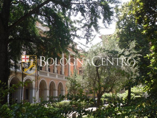 appartamento in vendita a Bologna in zona Centro Storico