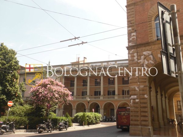 appartamento in vendita a Bologna in zona Centro Storico