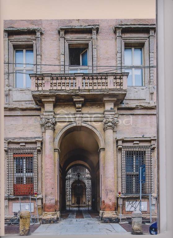 appartamento in vendita a Bologna in zona San Vitale