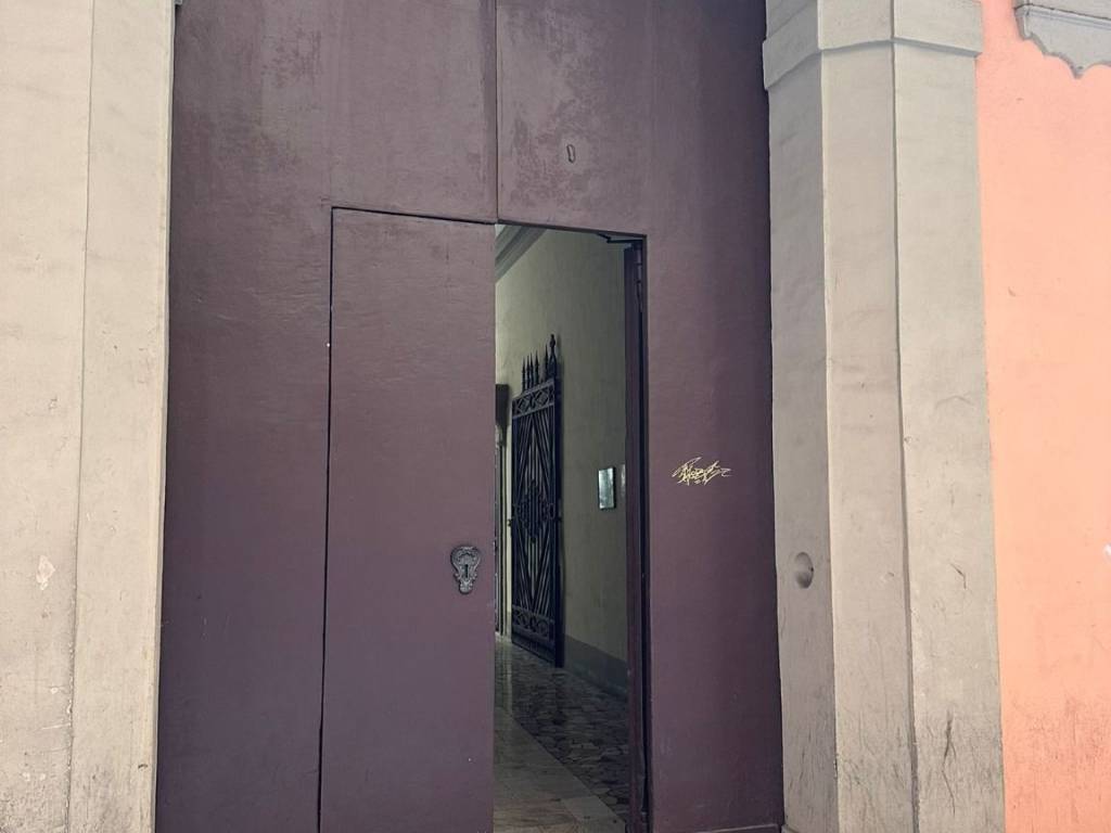 ufficio in vendita a Bologna in zona Centro Storico