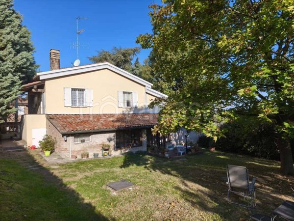 casa indipendente in vendita a Bologna in zona Colli