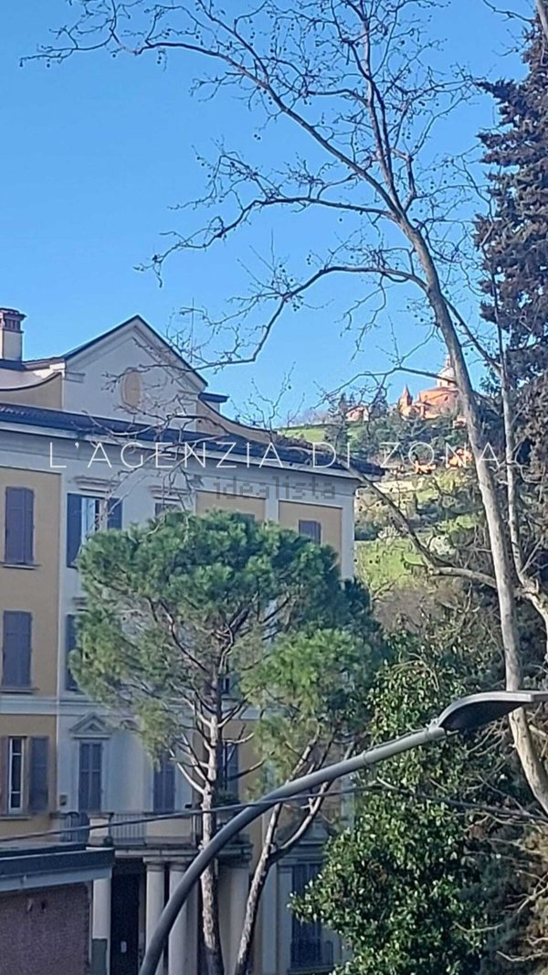 appartamento in vendita a Bologna in zona Saragozza