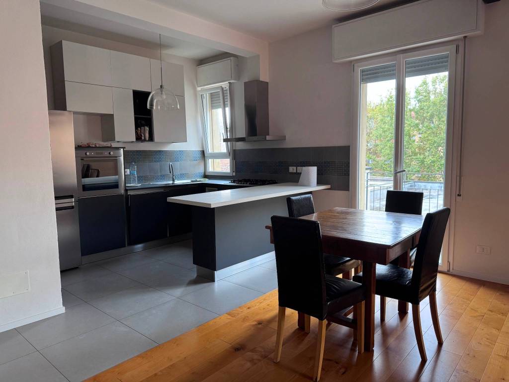 appartamento in vendita a Bologna in zona Saffi