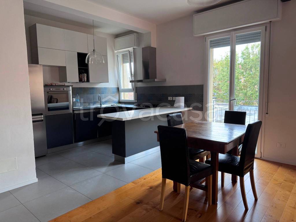 appartamento in vendita a Bologna in zona Saragozza