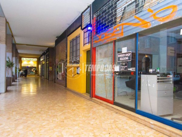 negozio in vendita a Bologna in zona Centro Storico