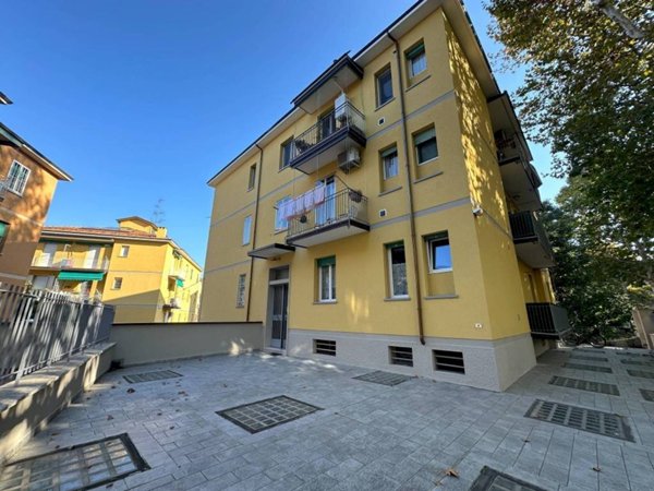 appartamento in vendita a Bologna in zona Saragozza