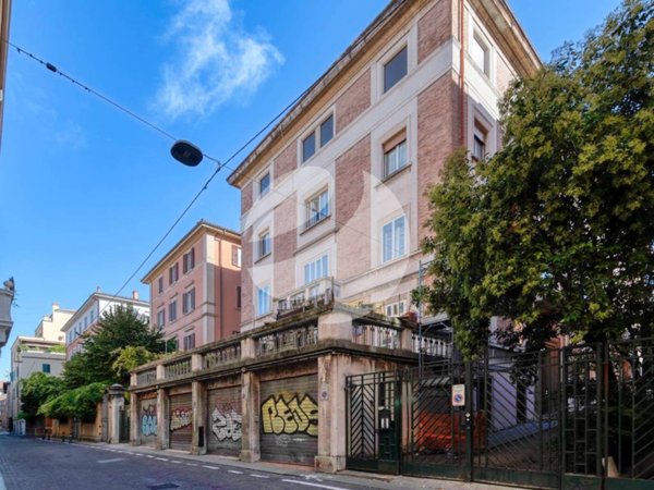 appartamento in vendita a Bologna