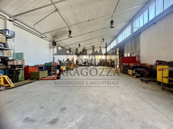 negozio in vendita a Bologna in zona Santa Viola