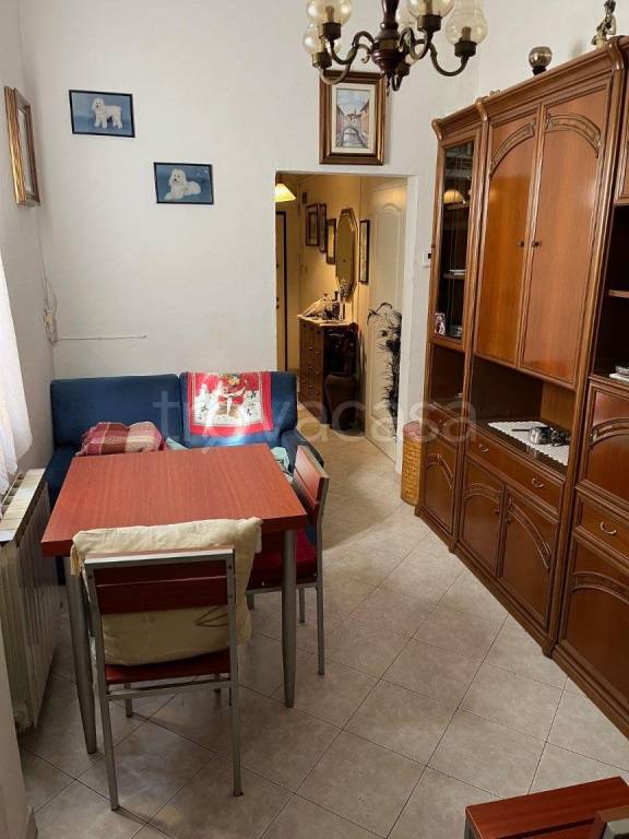 appartamento in vendita a Bologna in zona Santo Stefano