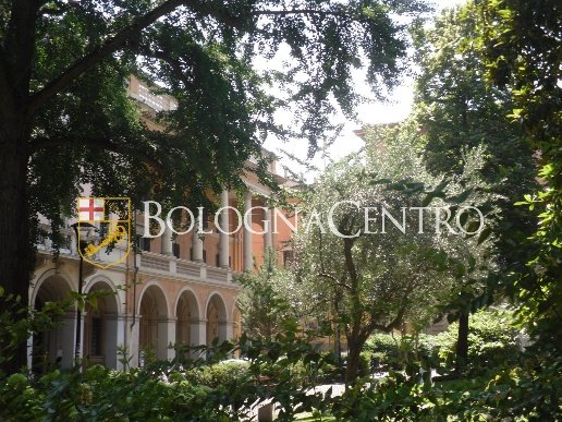 appartamento in vendita a Bologna in zona Centro Storico