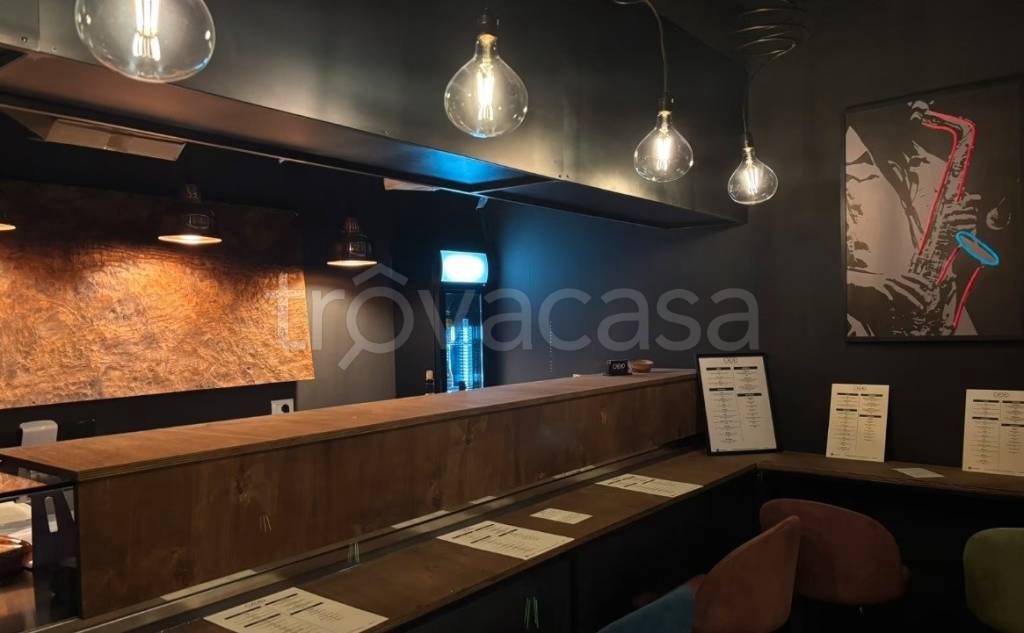 negozio in vendita a Bologna in zona San Vitale