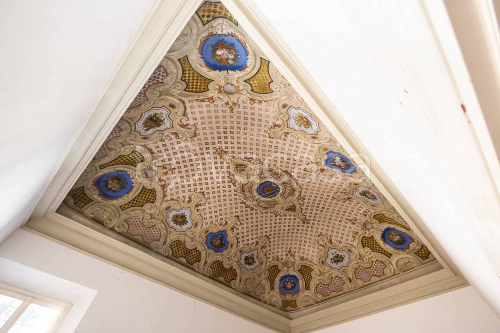 appartamento in vendita a Bologna in zona Santo Stefano