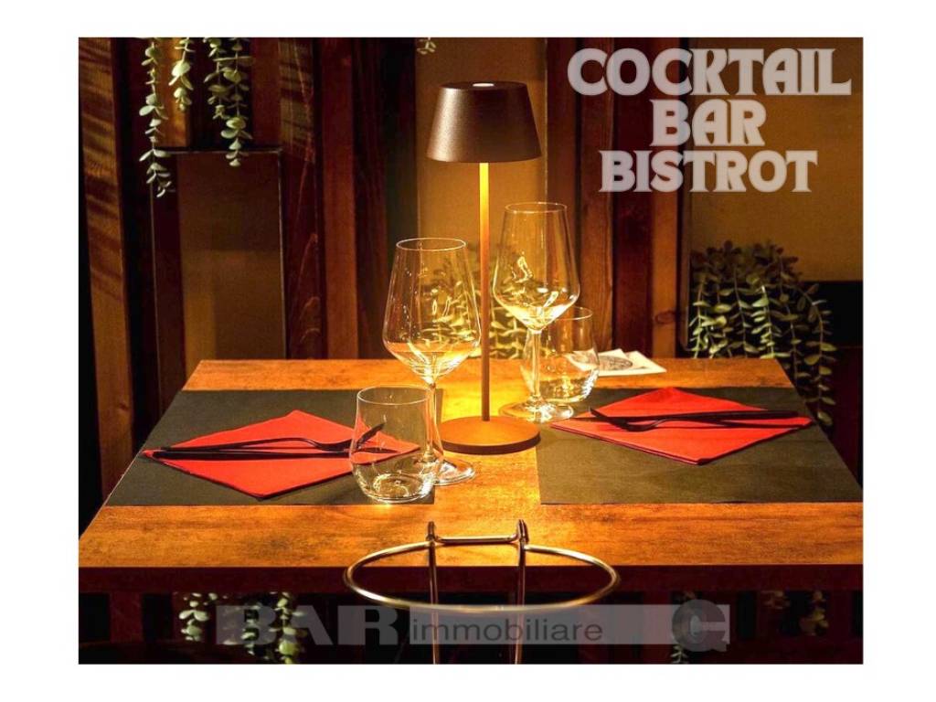 negozio in vendita a Bologna in zona Centro Storico