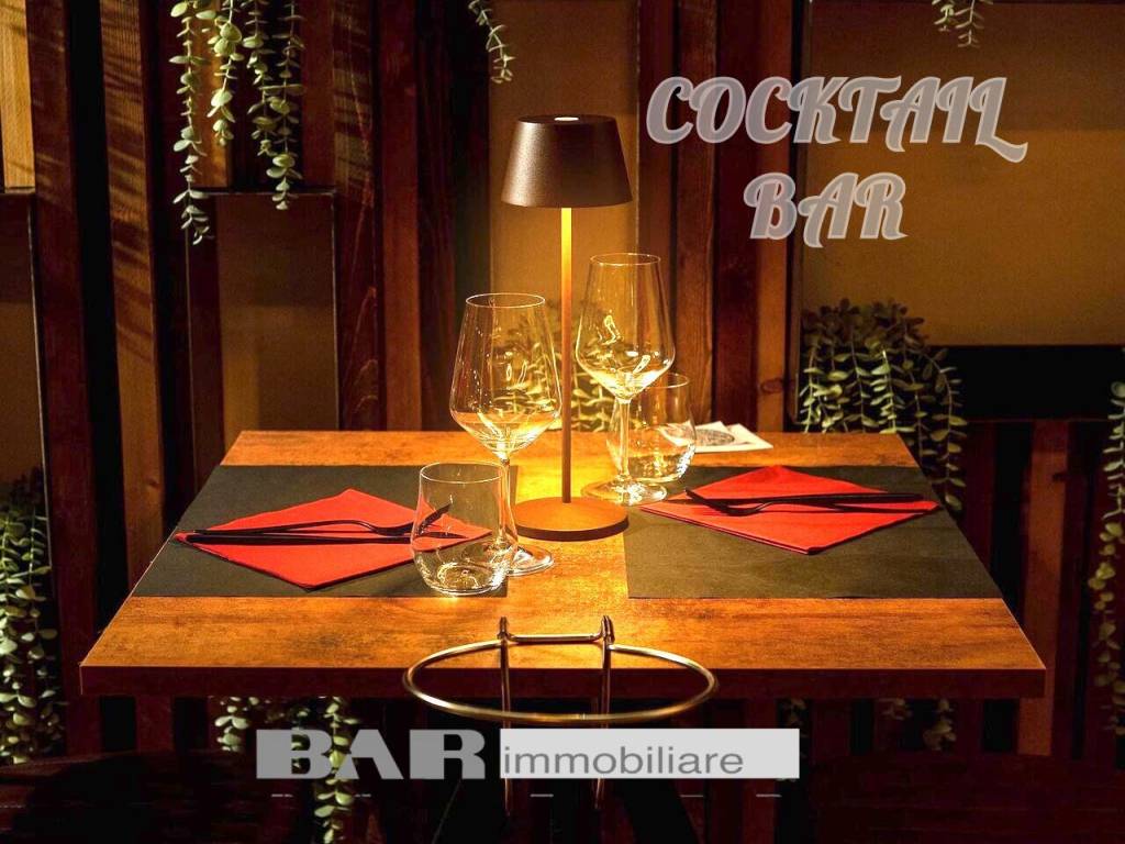 negozio in vendita a Bologna in zona Centro Storico