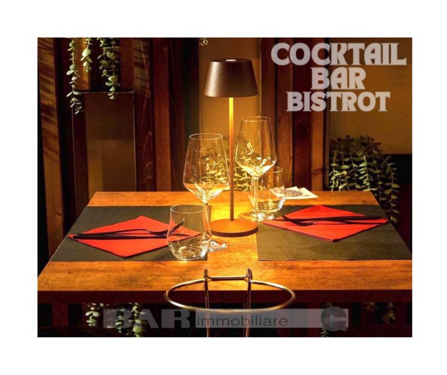 negozio in vendita a Bologna in zona Centro Storico