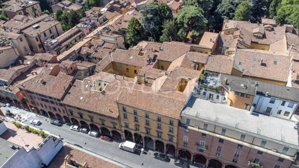 appartamento in vendita a Bologna in zona Centro Storico
