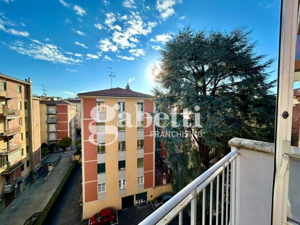 appartamento in vendita a Bologna in zona Savena