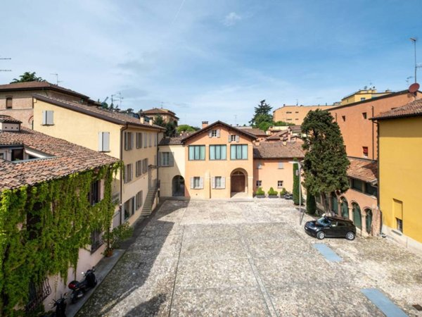 casa indipendente in vendita a Bologna in zona Colli