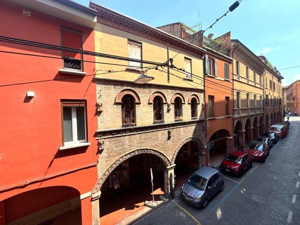 appartamento in vendita a Bologna in zona Centro Storico