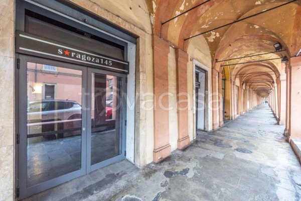 negozio in vendita a Bologna in zona Saragozza