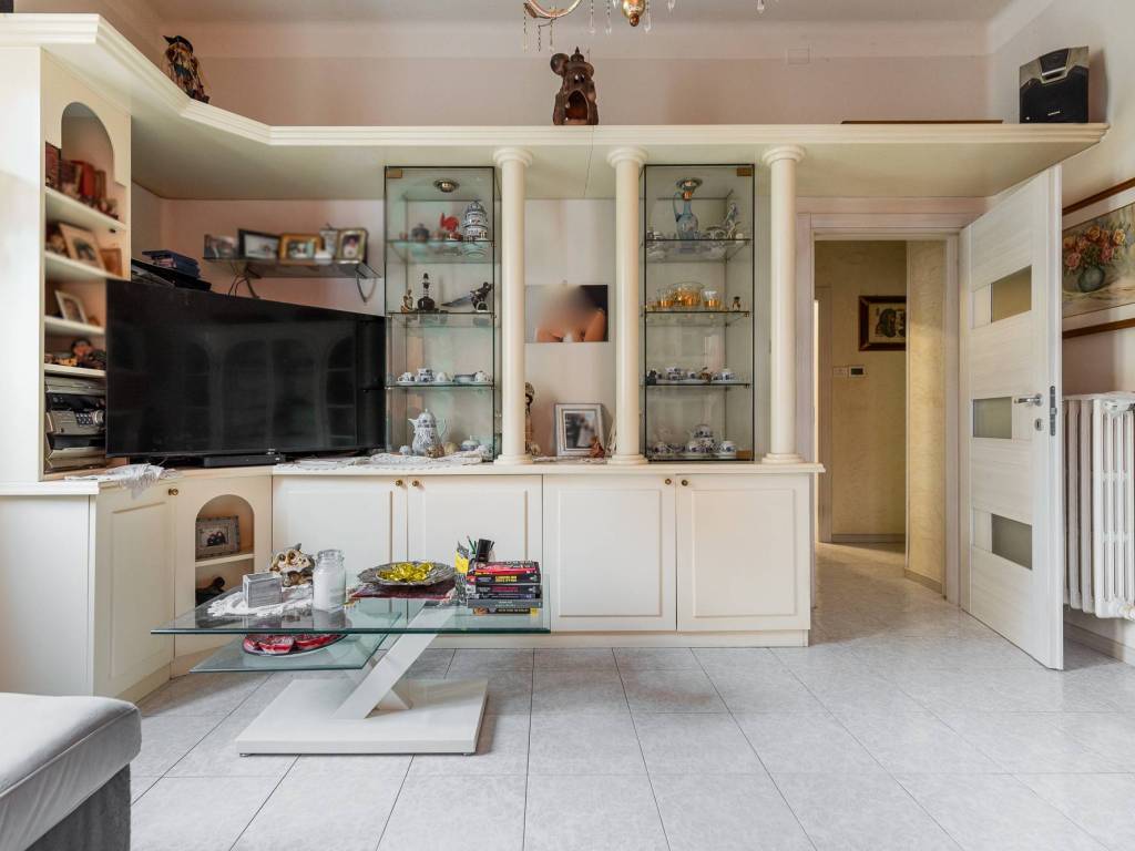 appartamento in vendita a Bologna in zona Saragozza