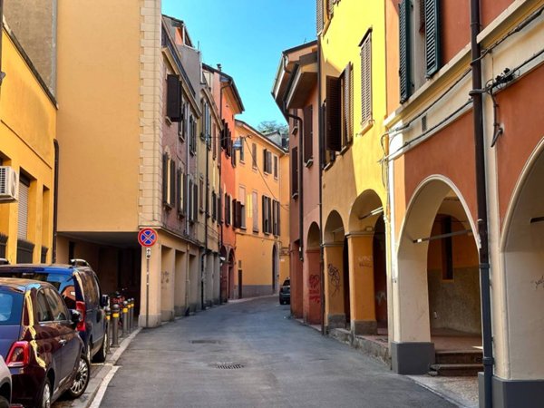 appartamento in vendita a Bologna in zona San Vitale