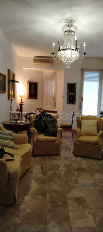 appartamento in vendita a Bologna in zona Saragozza