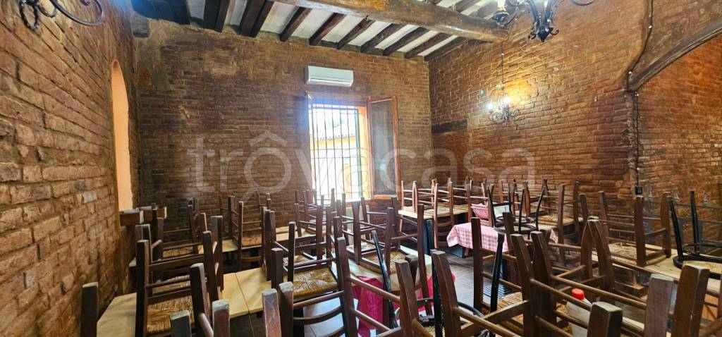 negozio in vendita a Bologna in zona Reno