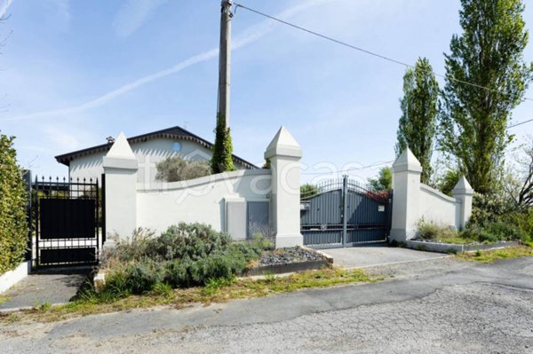 casa indipendente in vendita a Bologna in zona Savena