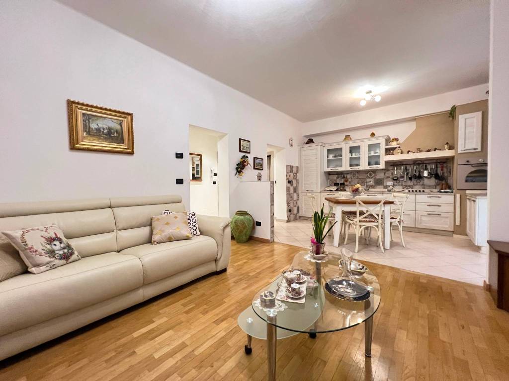 appartamento in vendita a Bologna in zona Reno