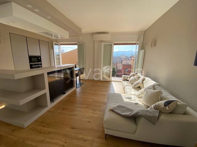 appartamento in vendita a Bologna in zona Reno