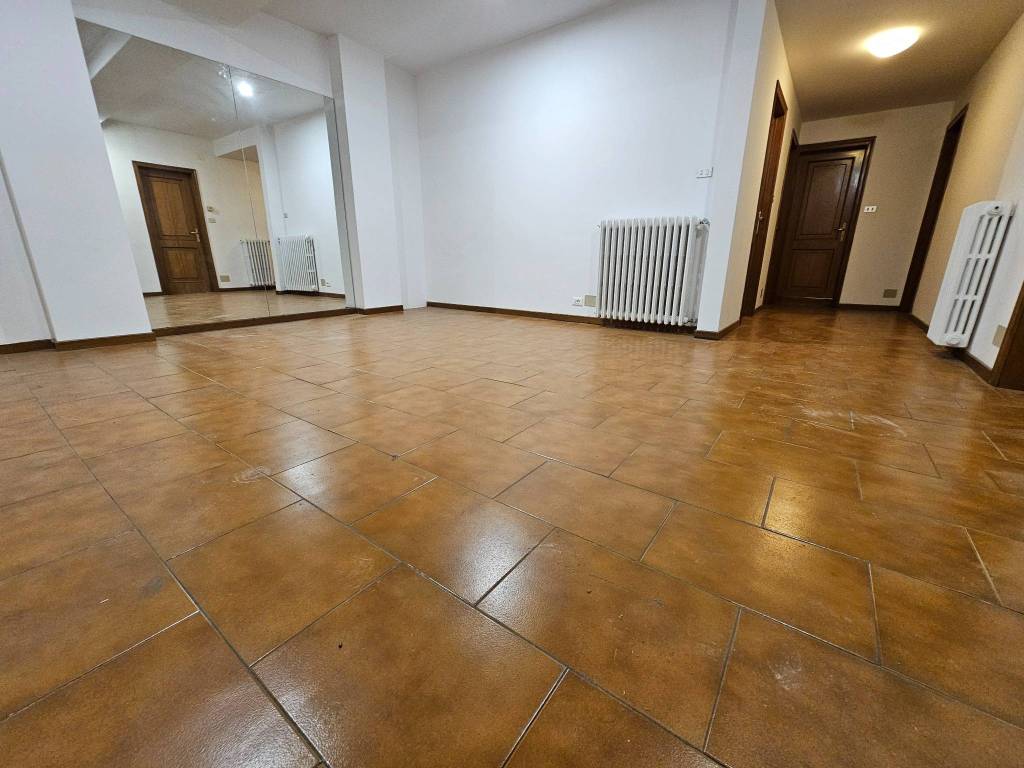 appartamento in vendita a Bologna in zona Santo Stefano