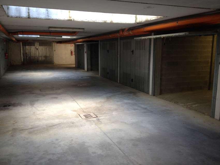 negozio in vendita a Bologna in zona San Donato