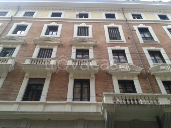 ufficio in vendita a Bologna in zona Centro Storico