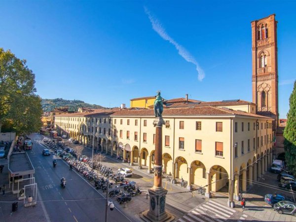 appartamento in vendita a Bologna in zona Centro Storico