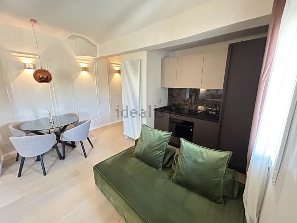 appartamento in vendita a Bologna in zona Santo Stefano