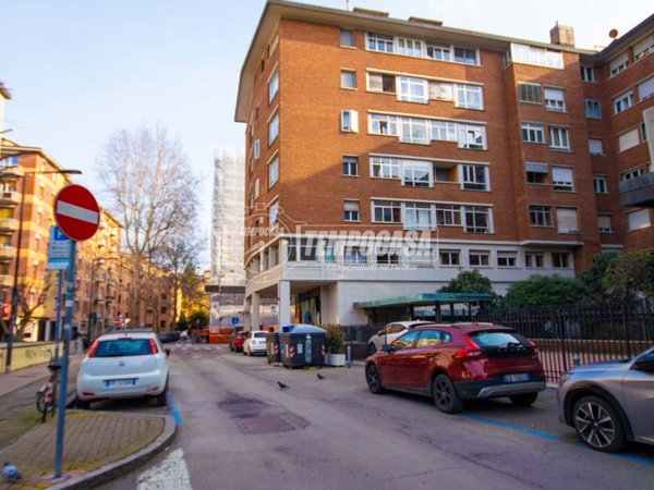 locale di sgombero in vendita a Bologna in zona San Vitale