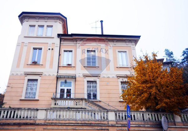 casa indipendente in vendita a Bologna in zona Colli