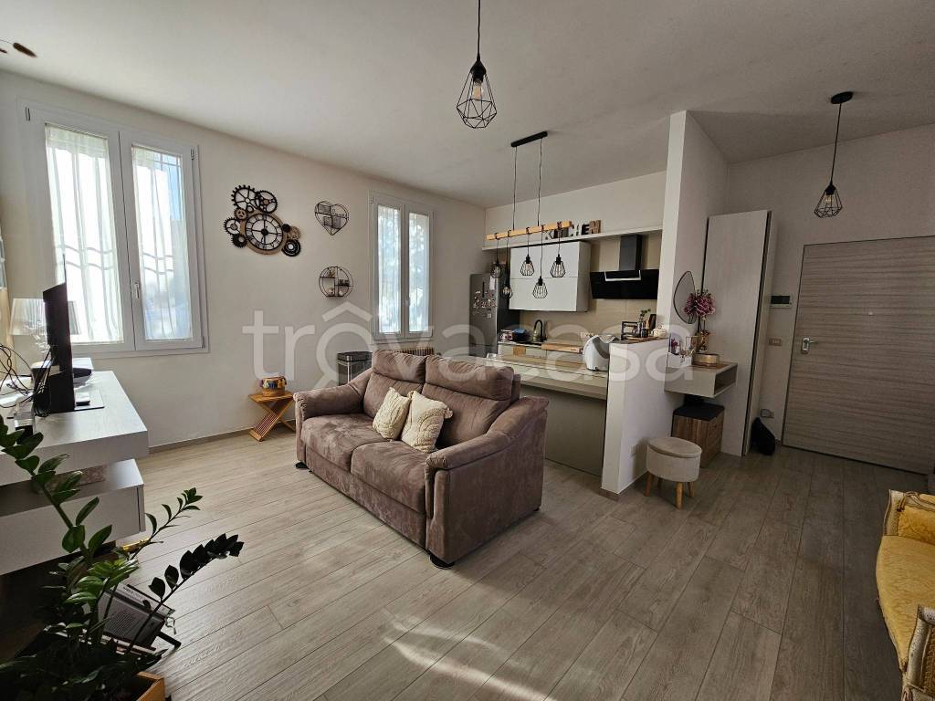 appartamento in vendita a Bologna in zona Saffi