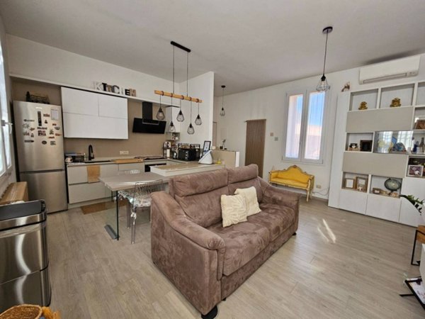 appartamento in vendita a Bologna in zona Saffi