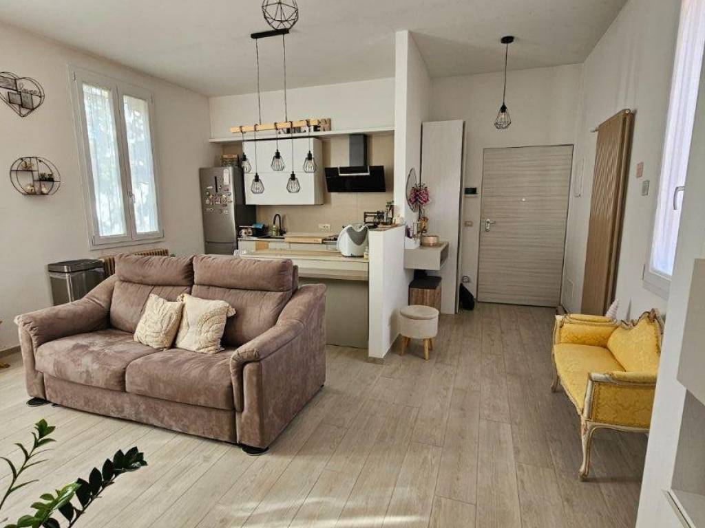 appartamento in vendita a Bologna in zona Saragozza