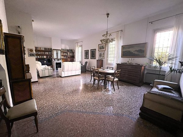 casa indipendente in vendita a Bologna in zona San Vitale