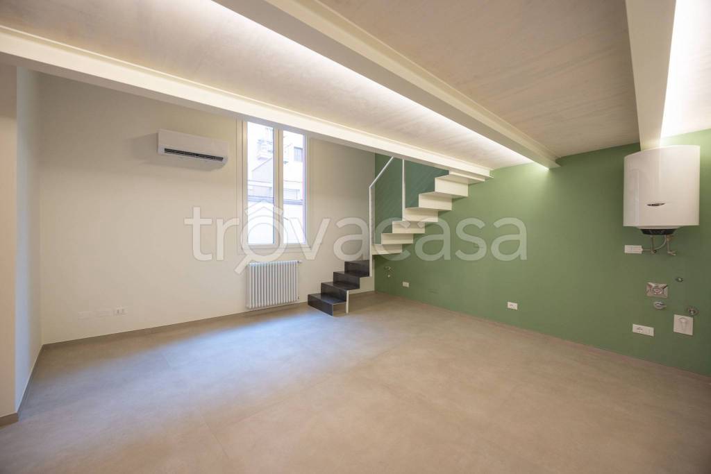 appartamento in vendita a Bologna in zona Reno