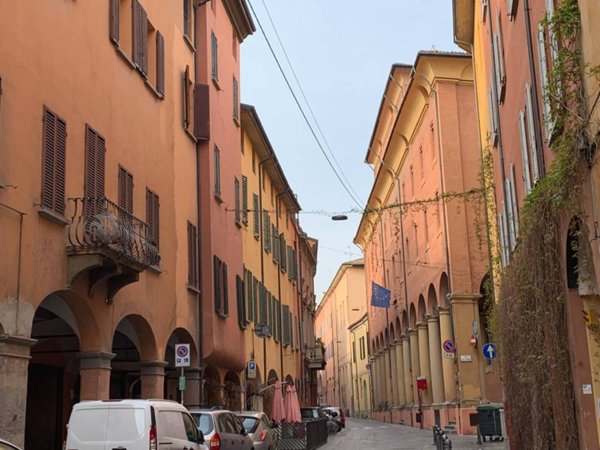 locale di sgombero in vendita a Bologna in zona Santo Stefano