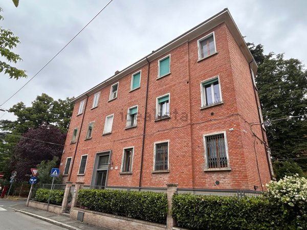 appartamento in vendita a Bologna in zona Saragozza