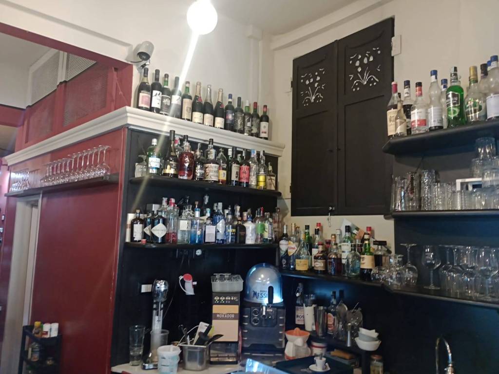 negozio in vendita a Bologna in zona Centro Storico
