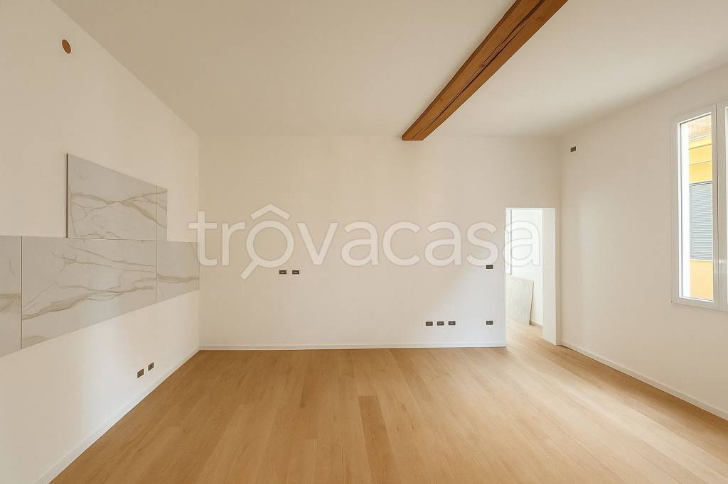 appartamento in vendita a Bologna in zona Santo Stefano