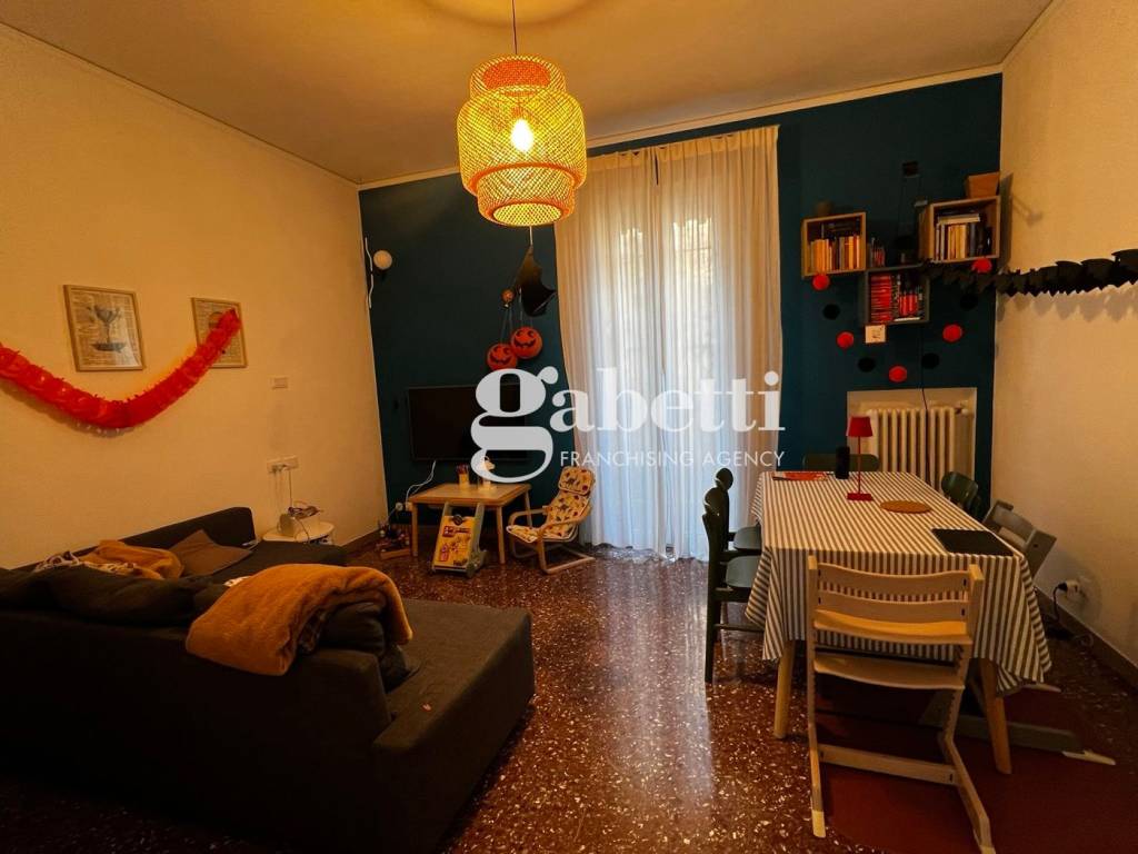 appartamento in vendita a Bologna in zona Saragozza